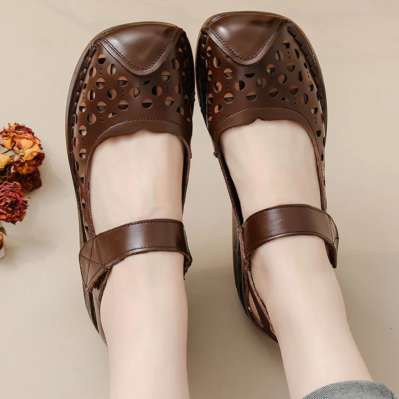 Woman genuine leather sandals leisure ladies summer hole suitable flats sandalias verano mujer 2024 de lujo