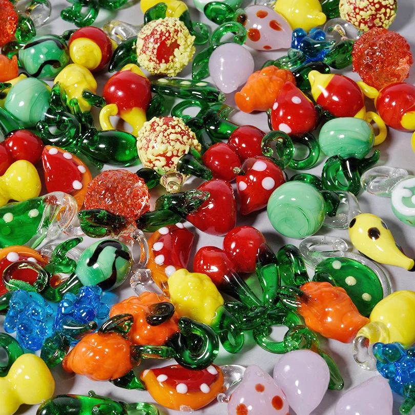 Popular 3D Fruit Series Strawberry Yellow Peach Grape Watermelon Pendant Glass Material Jewelry Charm Diy Necklace Decoration
