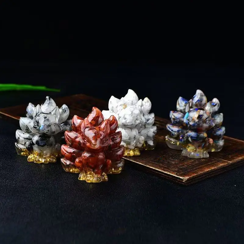 Natural crystal stone nine-tailed fox decoration gem drops glue phoenix nine small fox decoration gifts call peach blossom