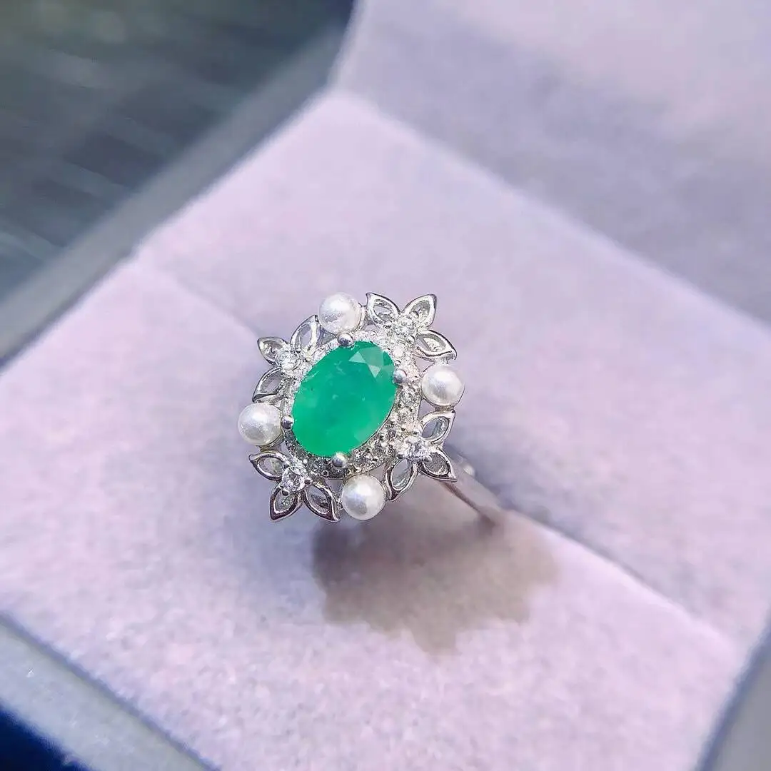 KJJEAXCMY high-grade Jewelry Natural Women's Emerald Ring S925 Silver Colorful and splendid Crystal pure fire flash explosion