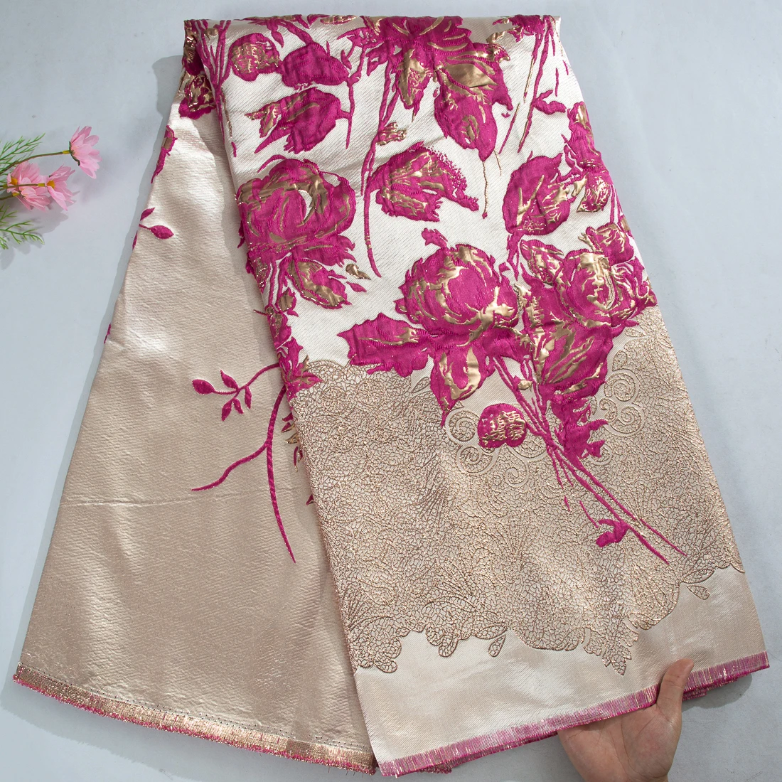 

SJD LACE African Damask Lace Fabrics 2025 Latest Jacquard Brocade Nigerian French Women Gilded Lace for Wedding Dresses Sew 3838