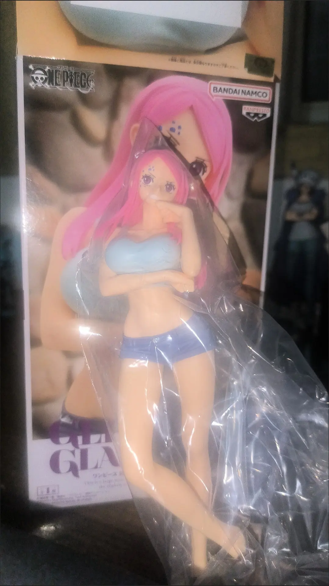 

Genuine Spot Glasses Factory One Piece GLITTER&GLAMOURS Bonny Figure Scenery