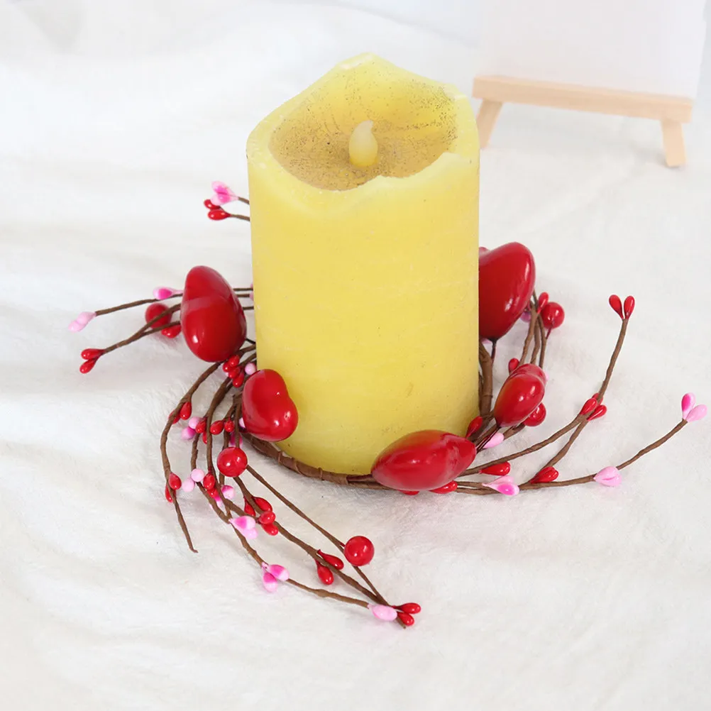 2Pcs Red Heart Berry Rings Elegant Holiday Holder for Tealight Pillar Candles Home Restaurant Hotel Decor