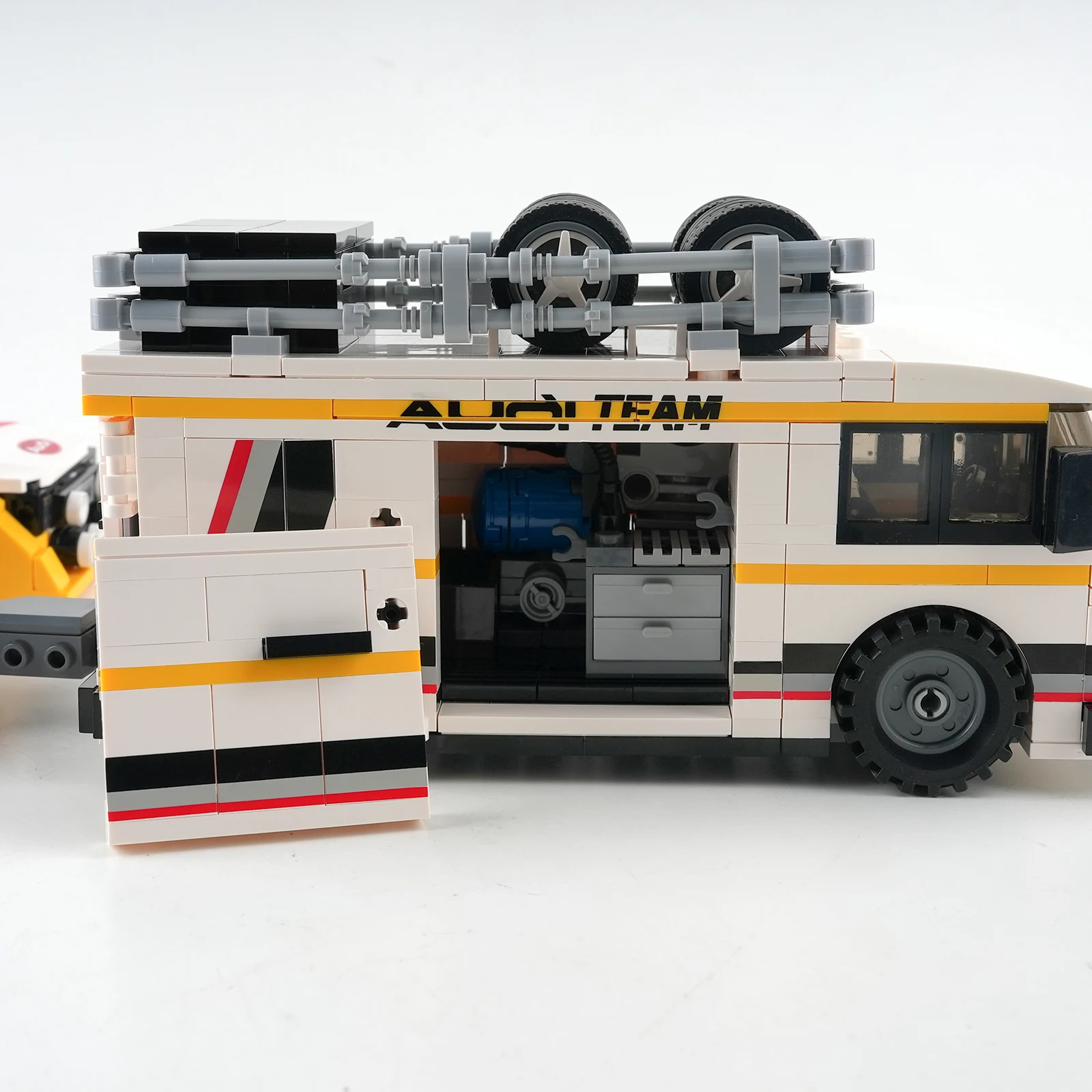 1:32 Città WRC Squadra Building Blocks Modello di Auto Auto Da Corsa Camper Camion Kit di Montaggio MOC Mattoni Giocattoli Per Bambini Set Regalo PB8812 1362PCS