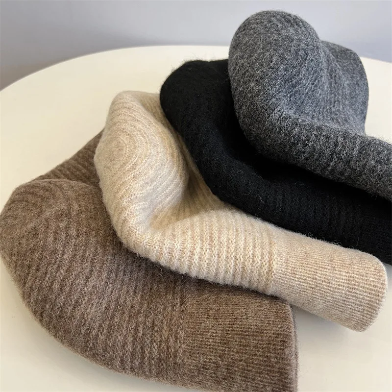 النسخة الكورية بسيطة الرجعية قبعة بحافة المرأة اليابانية الدافئة الصلبة محبوك قبعات رجال الأسماك الإناث عادية قبعة من أوت دور الخريف الشتاء