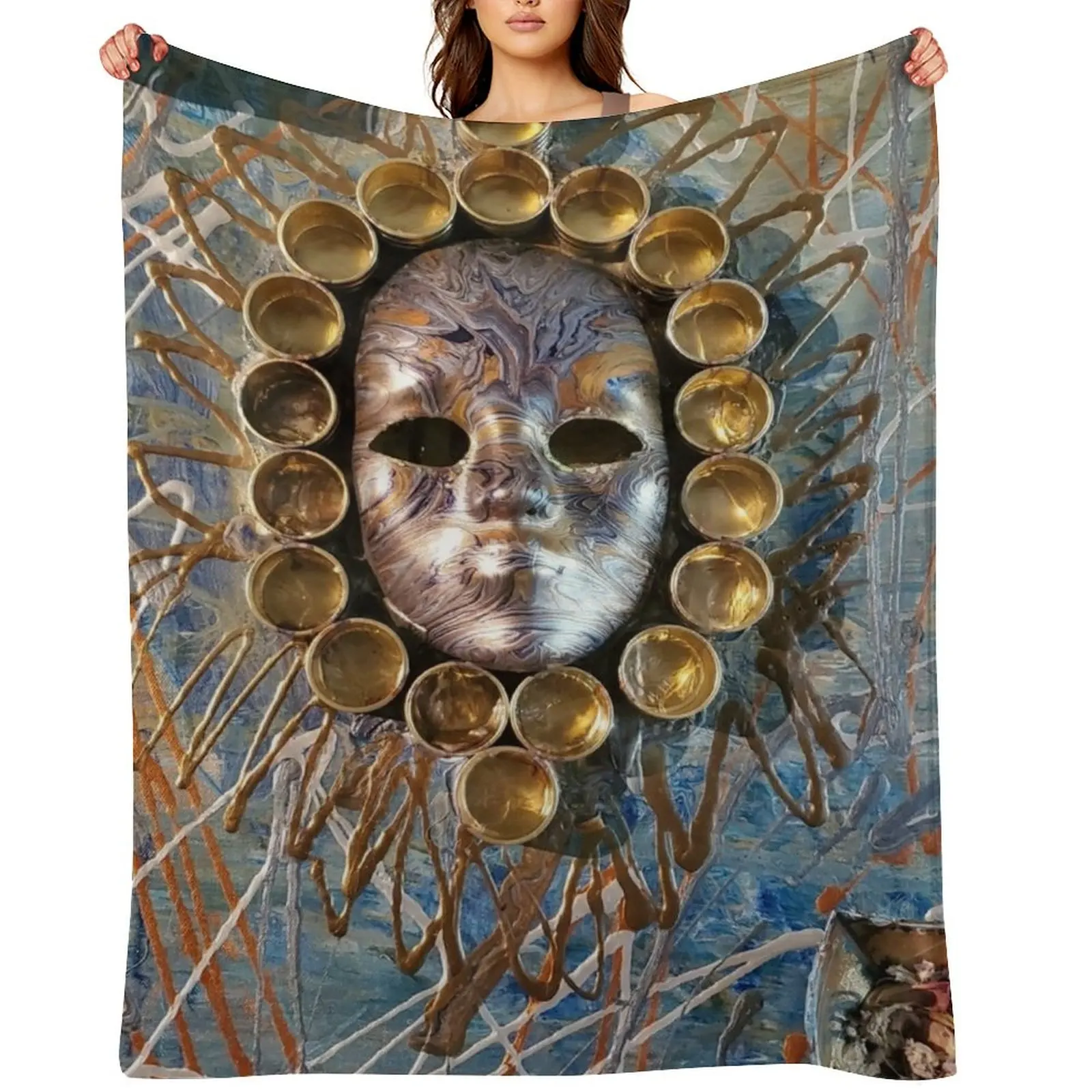 

Queen's gold crown abstract piece Throw Blanket Beach manga Kid'S Beautifuls Blankets