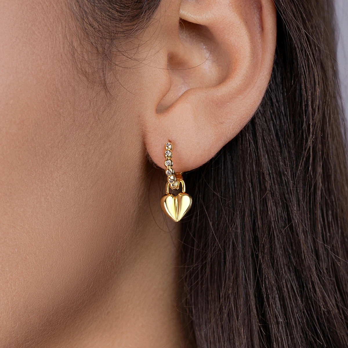 أقراط متدلية على شكل قلب مطلية بالذهب عيار 18 قيراط من JIUZUAN، فضة عيار 925 مع مويسانيتي، تصميم طوق مطرز - مجوهرات هدايا رومانسية للنساء