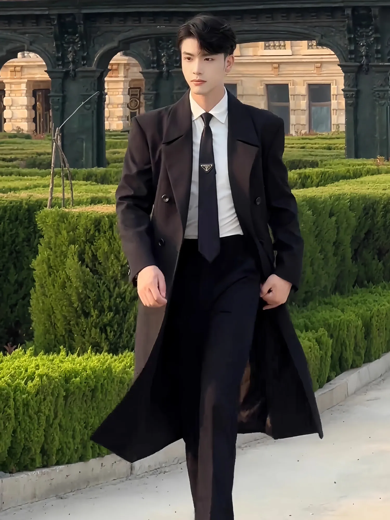 

Черная шерстяная мужская ветровка выше колена с подкладкой на плечах, осень-зима, модная подставка, подходит для подростков, повседневная, из полиэстера...