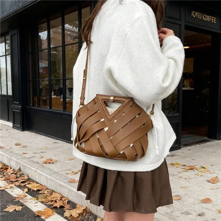 Trendy Minimalist Solid Color Diaper Bags For Ladies Luxury Brand Shoulder Bag Vintage Fashion Leather Commuter Bag Classic