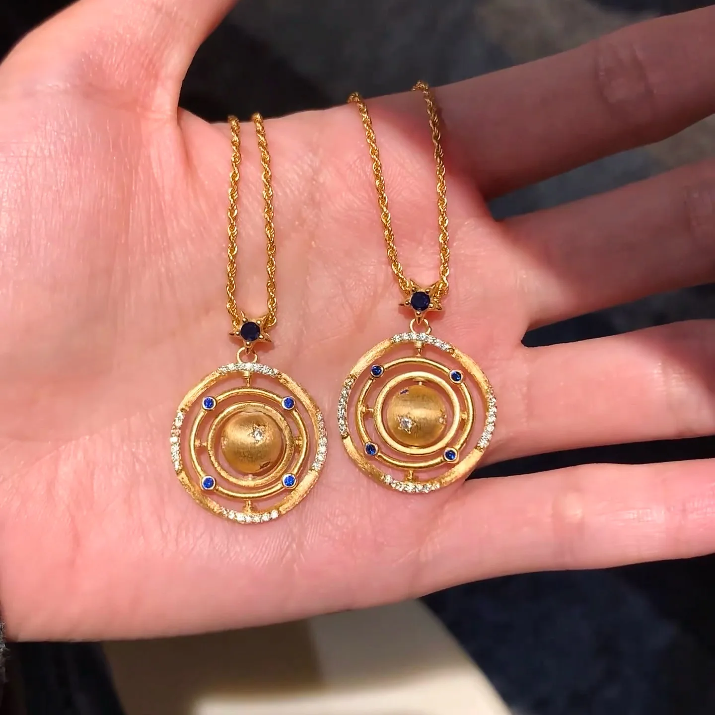 Rotatable Vintage Brushed Planet Pendant Necklace 24K Gold Plated Tarnish Resistant Jewelry For Daily Wear Sweater Decor Piece