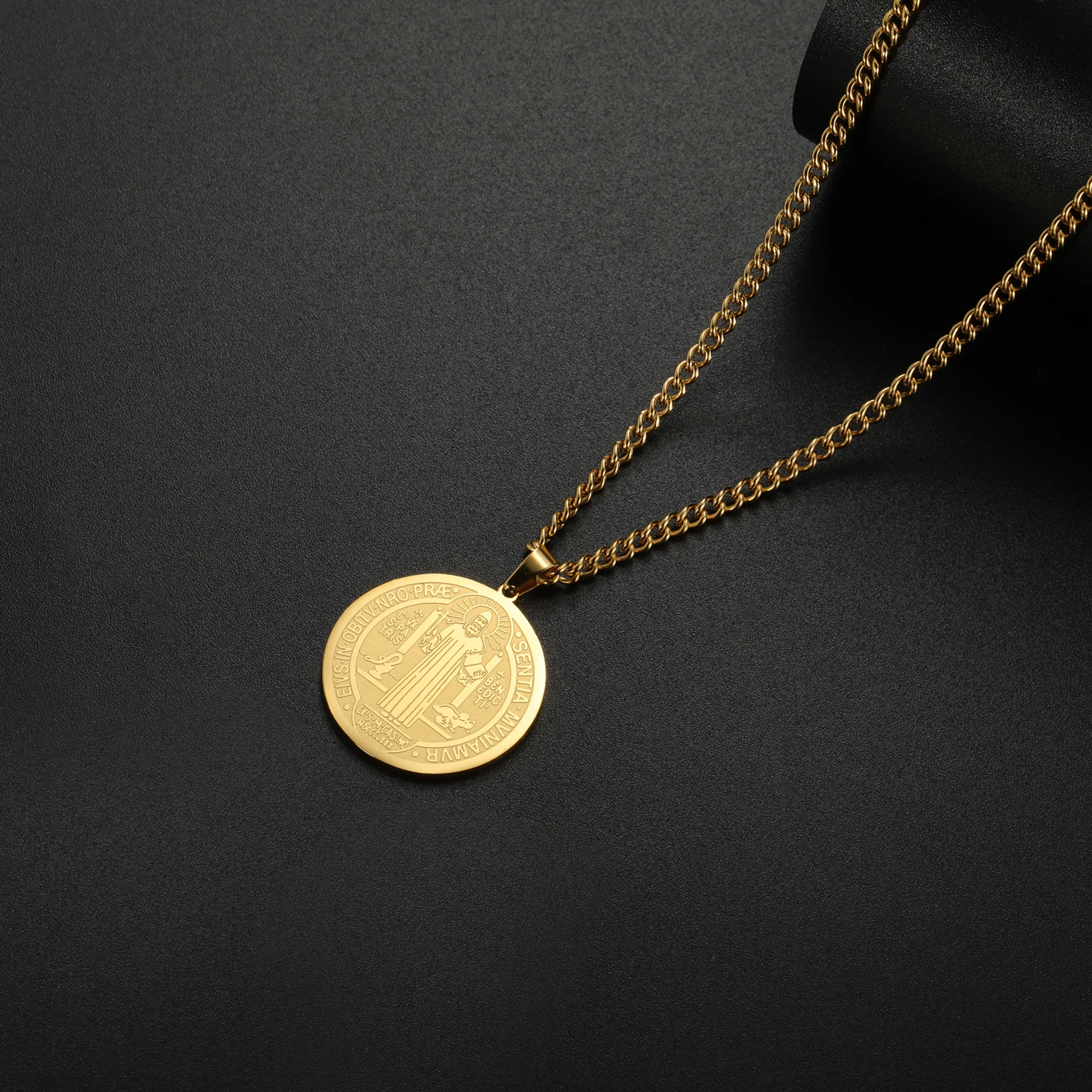 COOLTIME Saint Benedict Medaille Halskette Edelstahl katholischen Medaillon Anhänger Halsreif Vintage San Benito Amulett Schmuck Geschenk – Detail 17