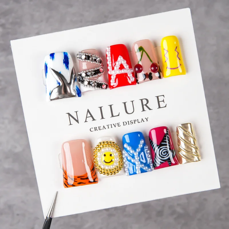 Medium Square Y2K Graffiti Press On Nails Tiger Stripe Smile Face Cherry Pearl Metal Chain Colorful Cool Hip Hop Reusable False