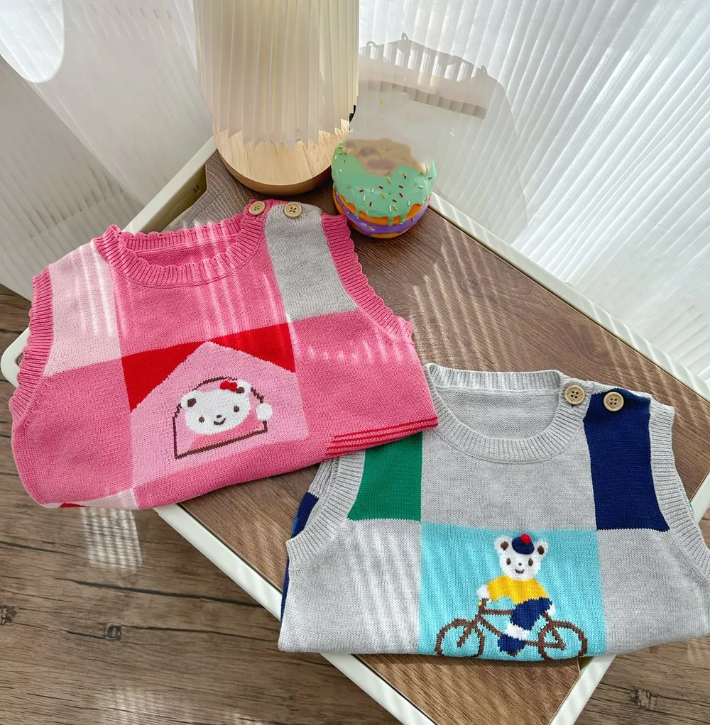 

baby sweaters boys clothes girl tops 30% wool sweaters tops Cartoon pattern hand embroidered checkered pattern knitted vest