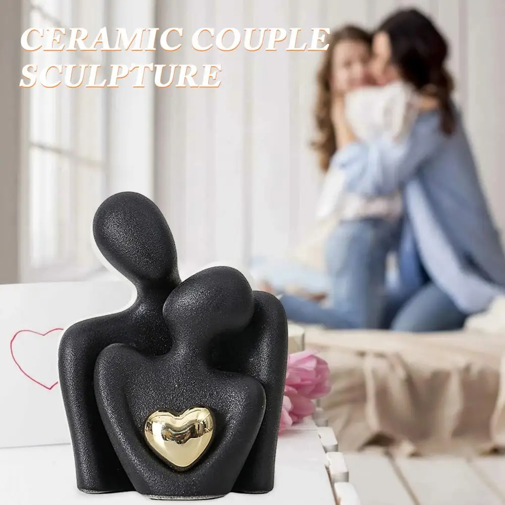 Bedroom Couple Figurine Couple Sculpture Golden Love Heart Couple Hug Figurine Ceramic Embrace Statue for Room Bedroom Decor