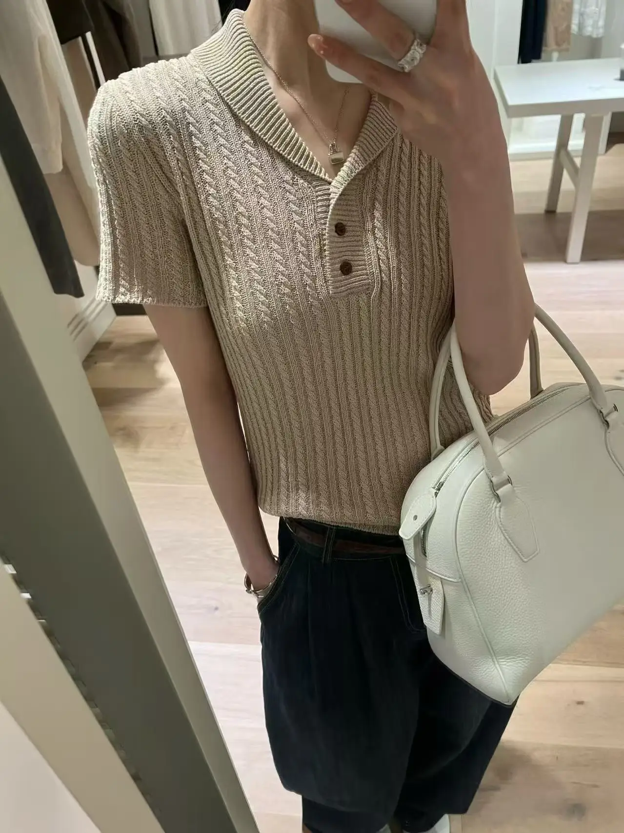 

Вязаный топ в корейском стиле с короткими рукавами и прямым кроем, с текстурным узором и воротником-стойкой, женская модная новинка весна-лето, топ для похудения