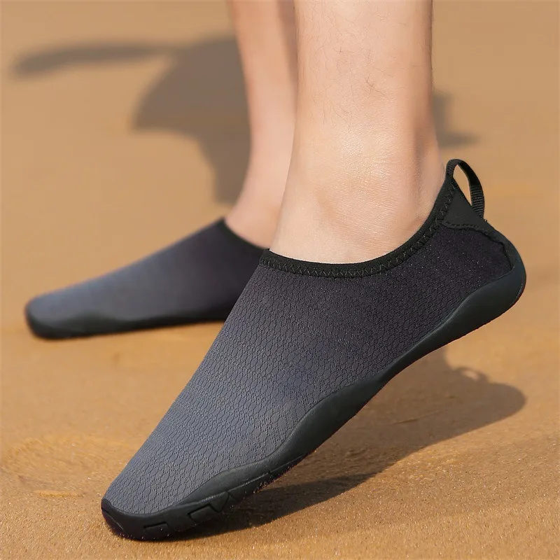 Light Drying Beach Water Shoes Unisex Swimming Aqua Surfing Slippers Seaside Barefoot Upstream Sneakers Women Men Quick Sandals