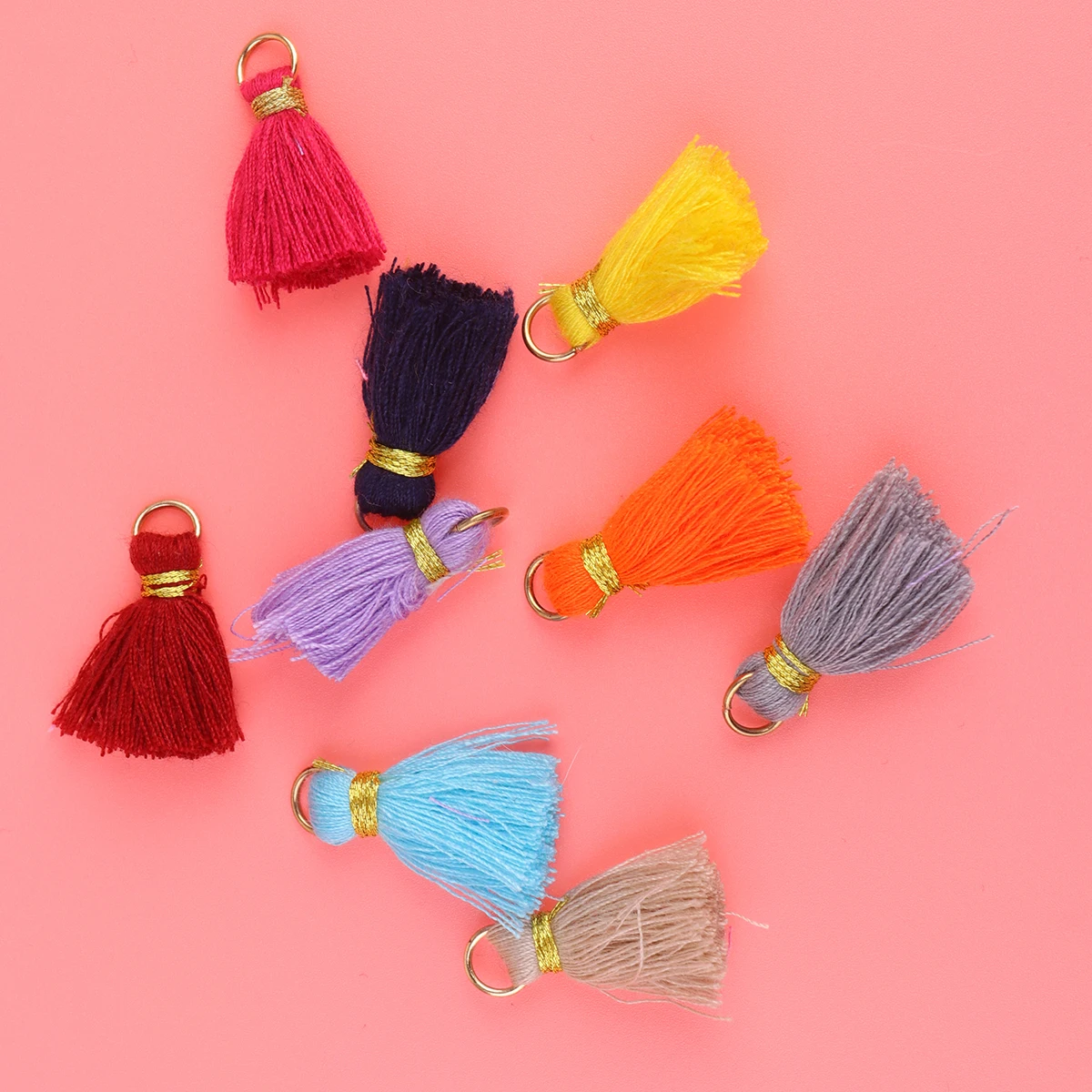 

100 Pcs Small Tassel Accessories Durable Decor Pendant for Bag Key Chain Craft Jewelry Making Bracelet Necklace Phone Charm