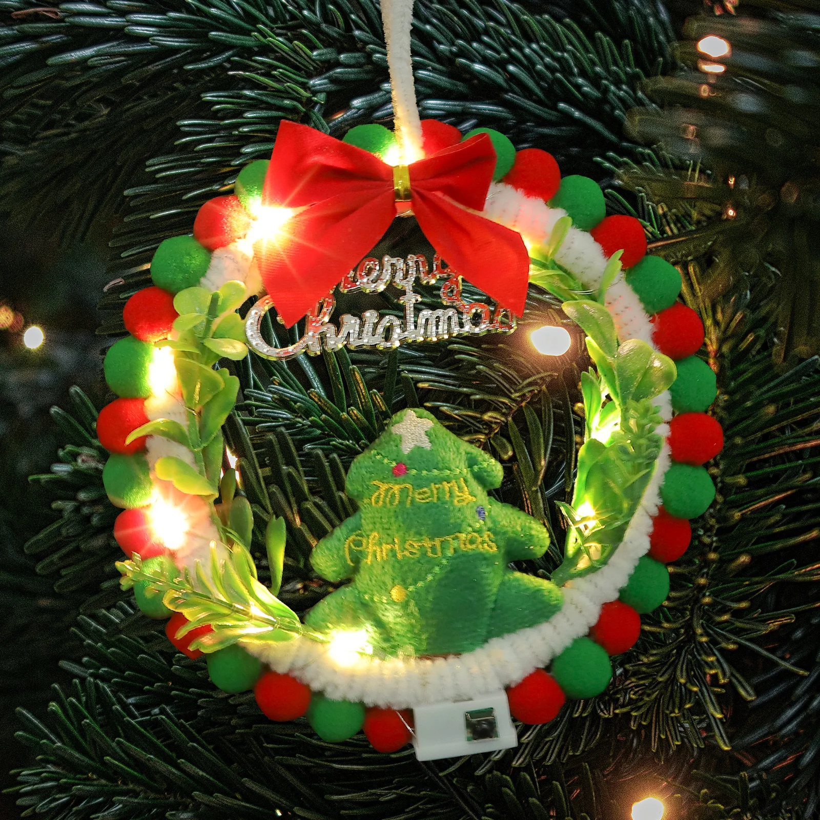 

1Set Christmas Wreath Making Supplies Lightweight DIY Door Window Hanging Decor for Christmas New Year Family