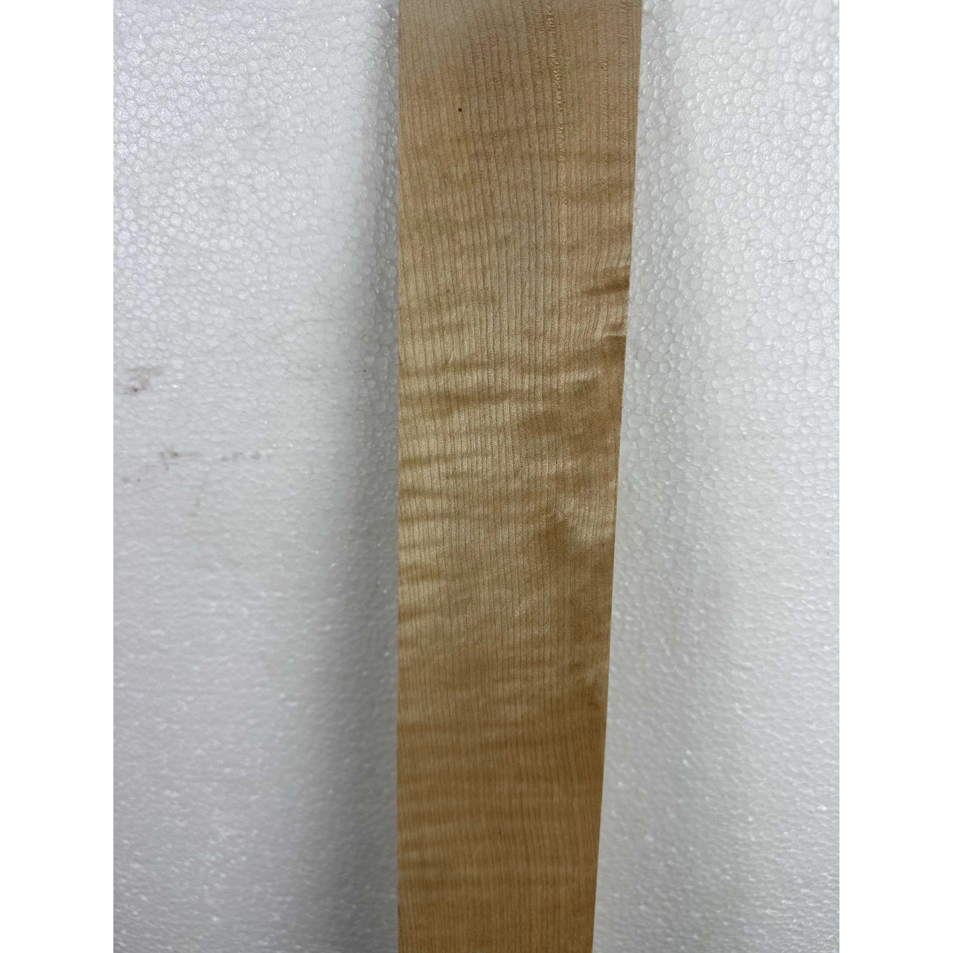 Maple Surface Electric Guitar Neck Accessory1 High-Quality Each piece of wood with a different pattern If you mind, please be us