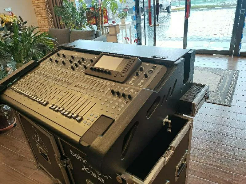 Консоль DJ микшера под заказ, флип-полет для освещения Мидас M32, Allen Health SQ6, Behringer X32