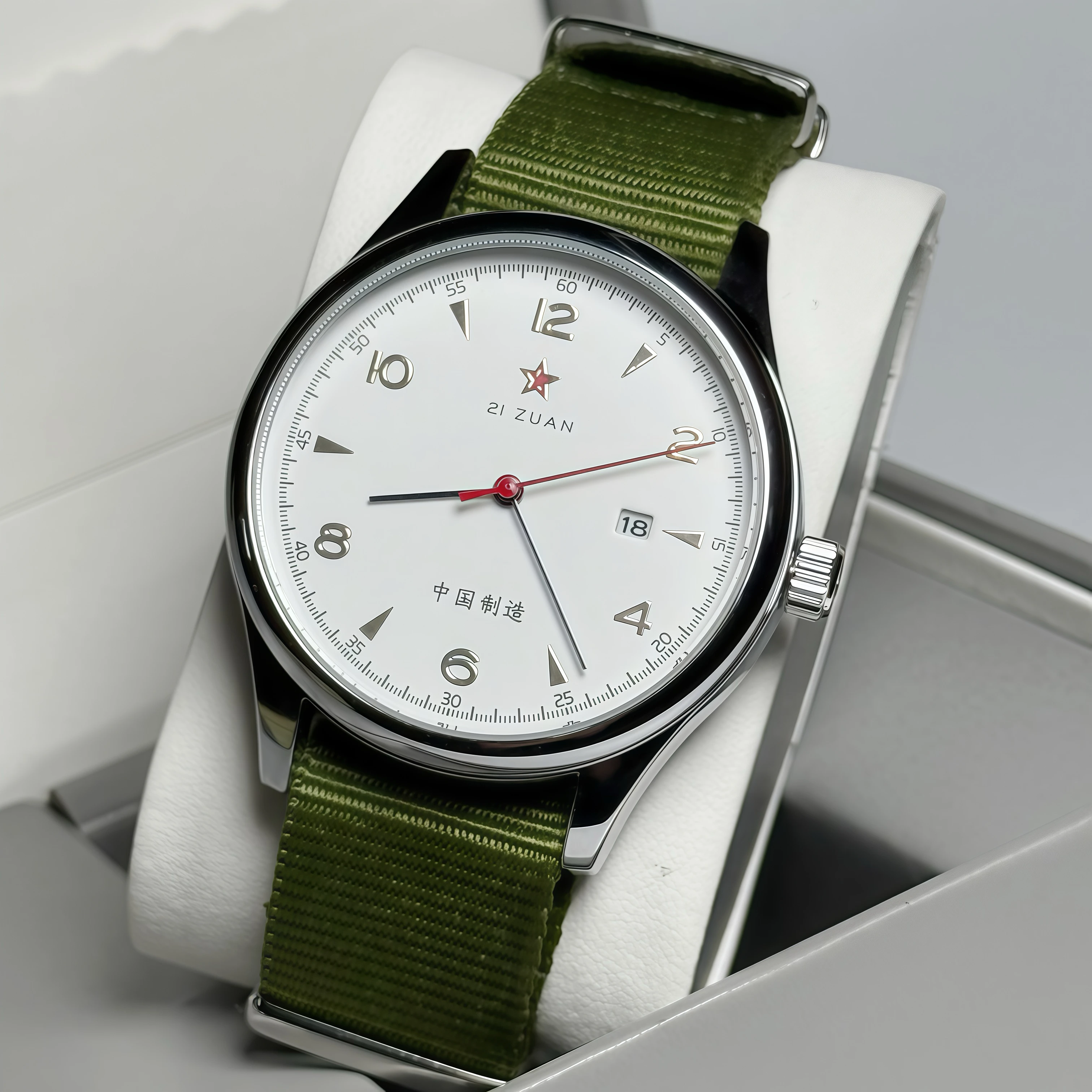 New 1963 Men's Pilot Watch 41mm Retro Gold Classic Sweep Second Stainless Steel Leather Strap Sport Fashion Men's Watch