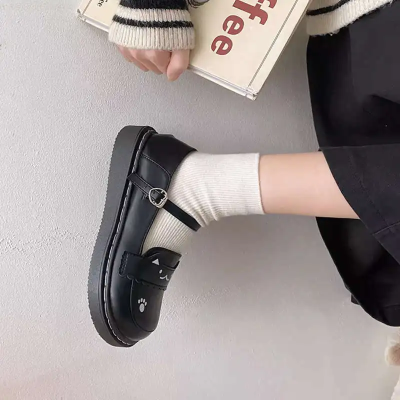 أزياء مزاجه امرأة أحذية ربيع جديد حذاء مسطح ريترو ماري جين حذاء المضادة للانزلاق حذاء كاجوال بسيط المرأة حذاء من الجلد