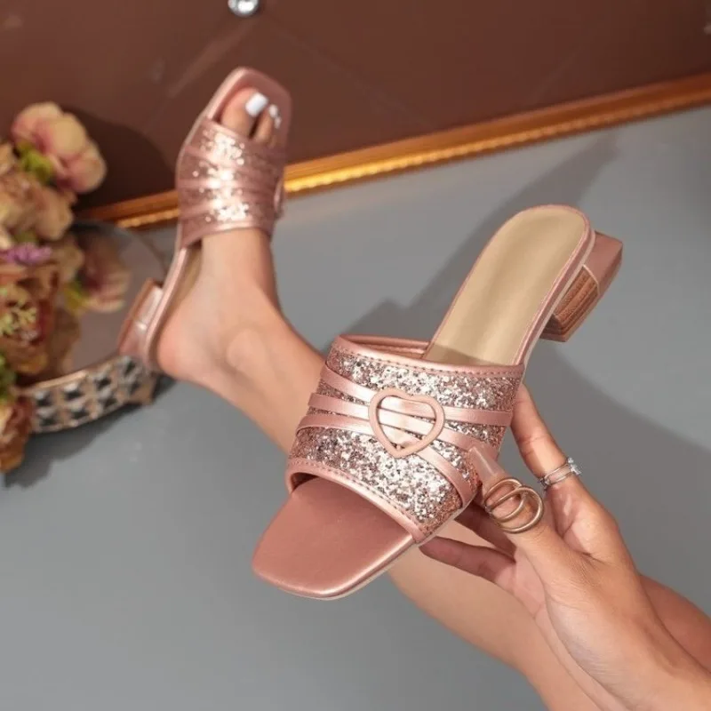 2026 Summer New Solid Color Casual Low Heel Women's Sandals Fashion Heart Buckle Square Toe Comfort Women Shoes Туфли Женские