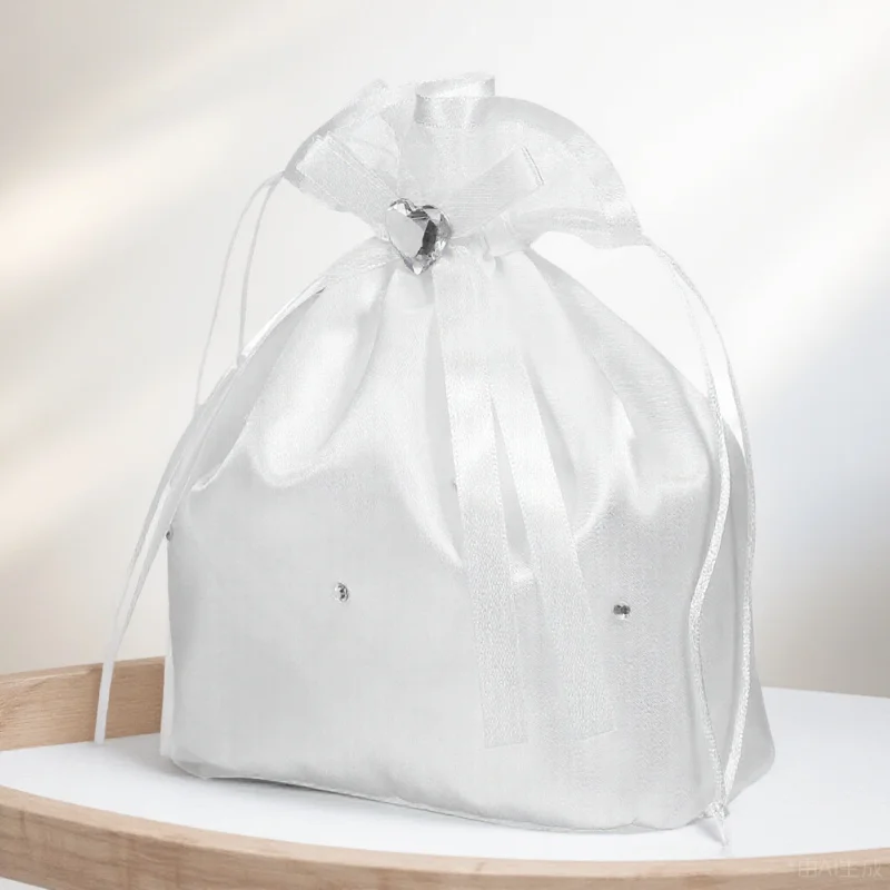 

Chic White Satin Flower Handbag Drawstring Bridal Purse for Wedding Bridesmaid Party First Communion Dolly Clutch Bag
