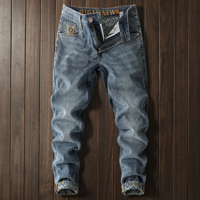

Summer light blue jeans, men's stretch small feet, washed watercolor base, printed small feet, nine inch length pants