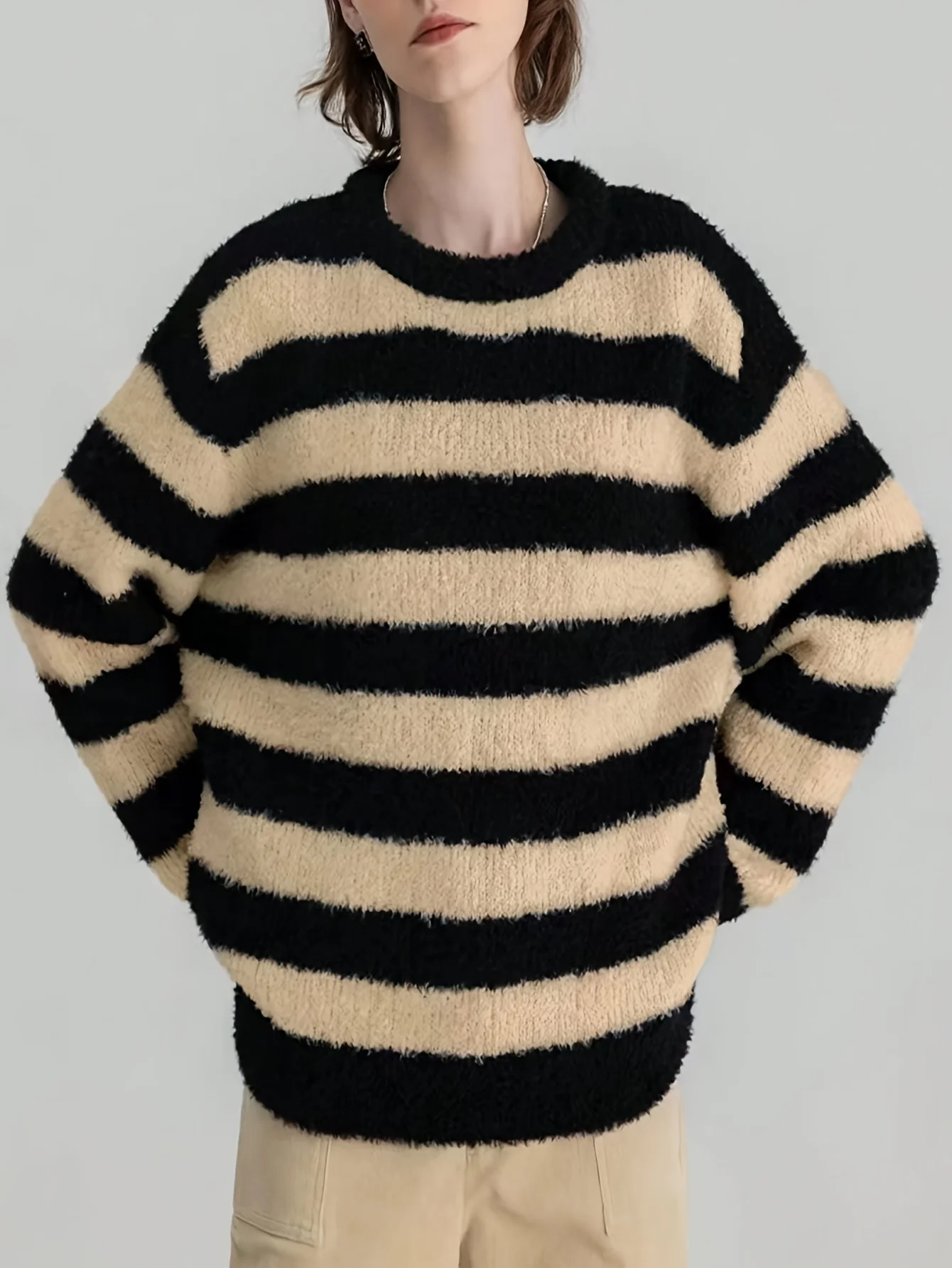 

Контрастный полосатый пуловер с круглым вырезом для женщин: осенне-зимний свободный трикотаж в стиле оверсайз для многослойных образов
