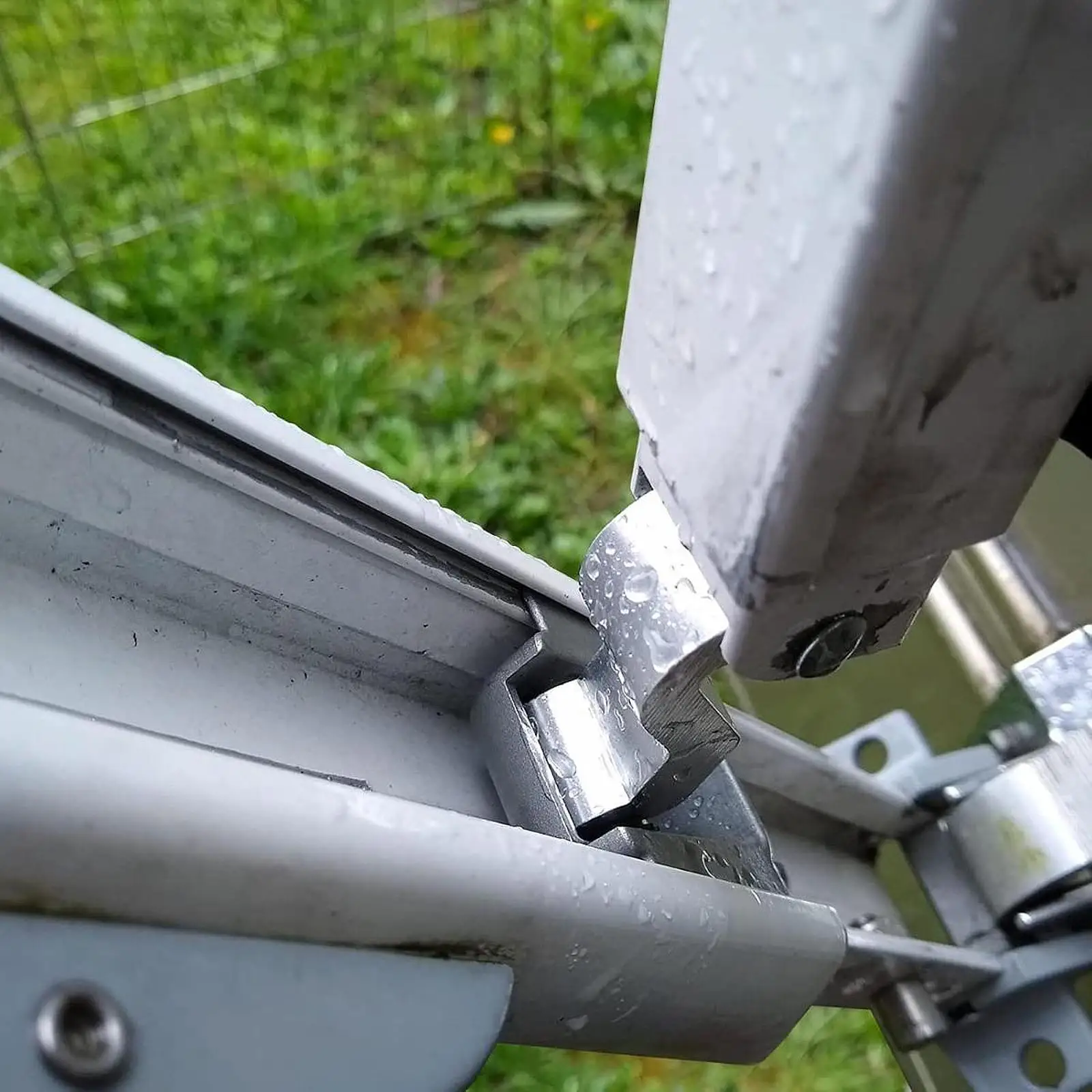

Heavy Duty RV Awning Arm Rivet Slider Kit Rustproof Canopy Hardware Rail Assembly for Camper and Motorhome