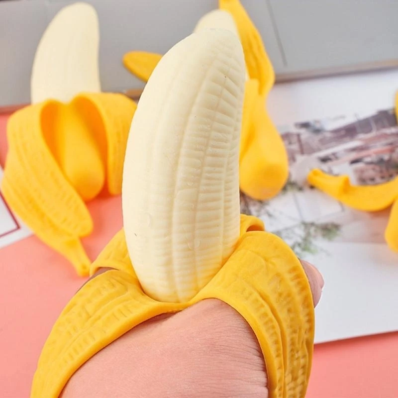 Popularny ściskany stres bananów z zabawkami Zmniejsz miękką zabawkę dla dorosłych relaksu