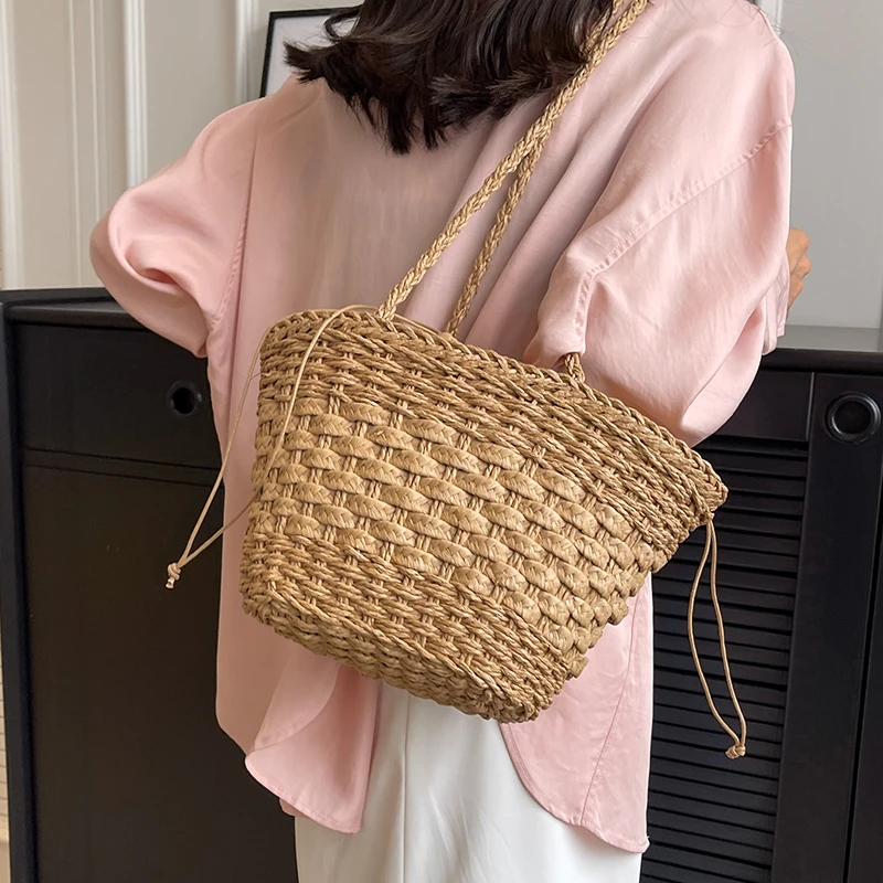 Summer straw bag for women Large Capacity Woven Handmade Handbag Lady Tote Vacation Beach Bag Rattan Shoulder Bag Bucket bag