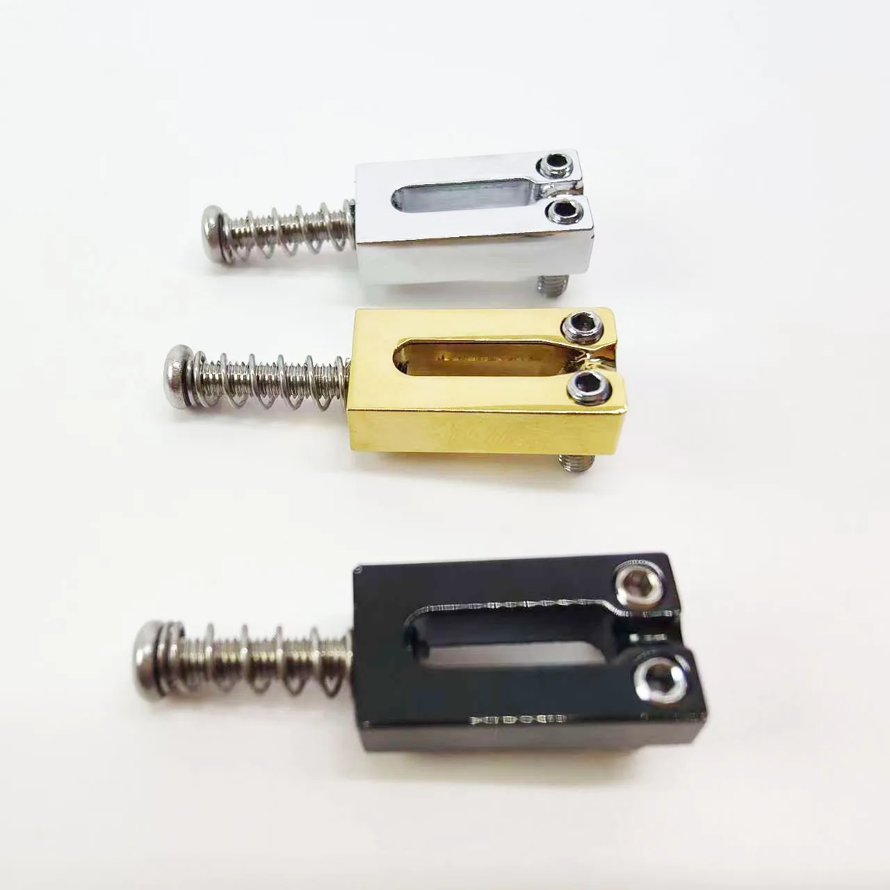Guitar Bridge Vacuum Electroplating 10.5/10.8mm String Spacing Electric Guitar Bridge Code String Block Lower String Bridge