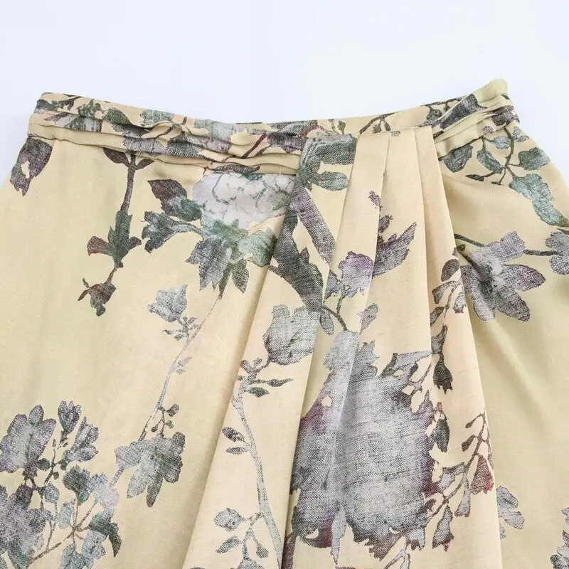 กระโปรงทรงเอลายดอกไม้ ดีไซน์สวยสำหรับผู้หญิง ฤดูใบไม้ร่วง 2024 ความยาวปานกลาง เอวกลาง  ใส่ได้หลากหลายโอกาส