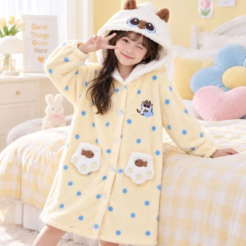 Cute cartoon clay hooded nightgown, soft and skin friendly coral fleece warm home wear, cosplay role-playing nightgown