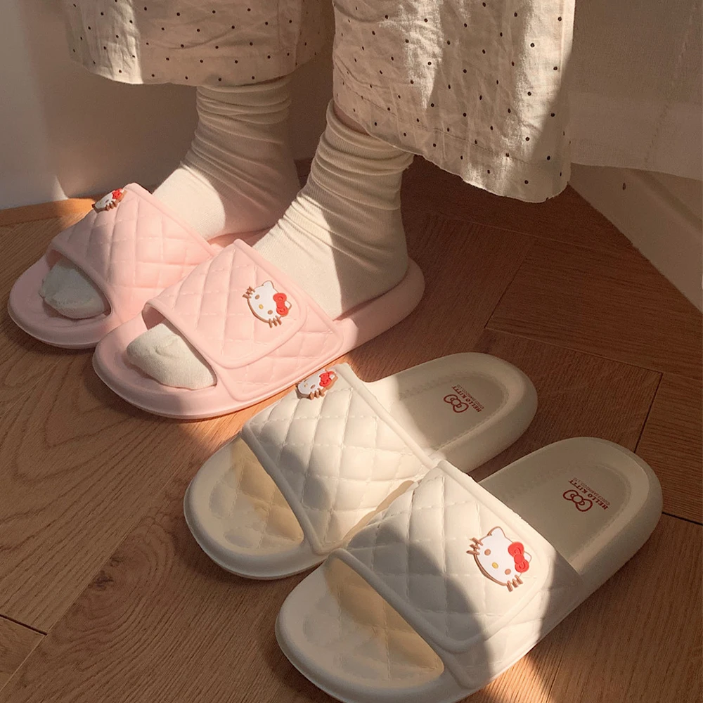 

2025 Sanrio Hello Kitty Summer Women's Slippers Cartoon Anime Anti Slip Soft Bottom Leisure Indoor and Outdoor Beach Slippers