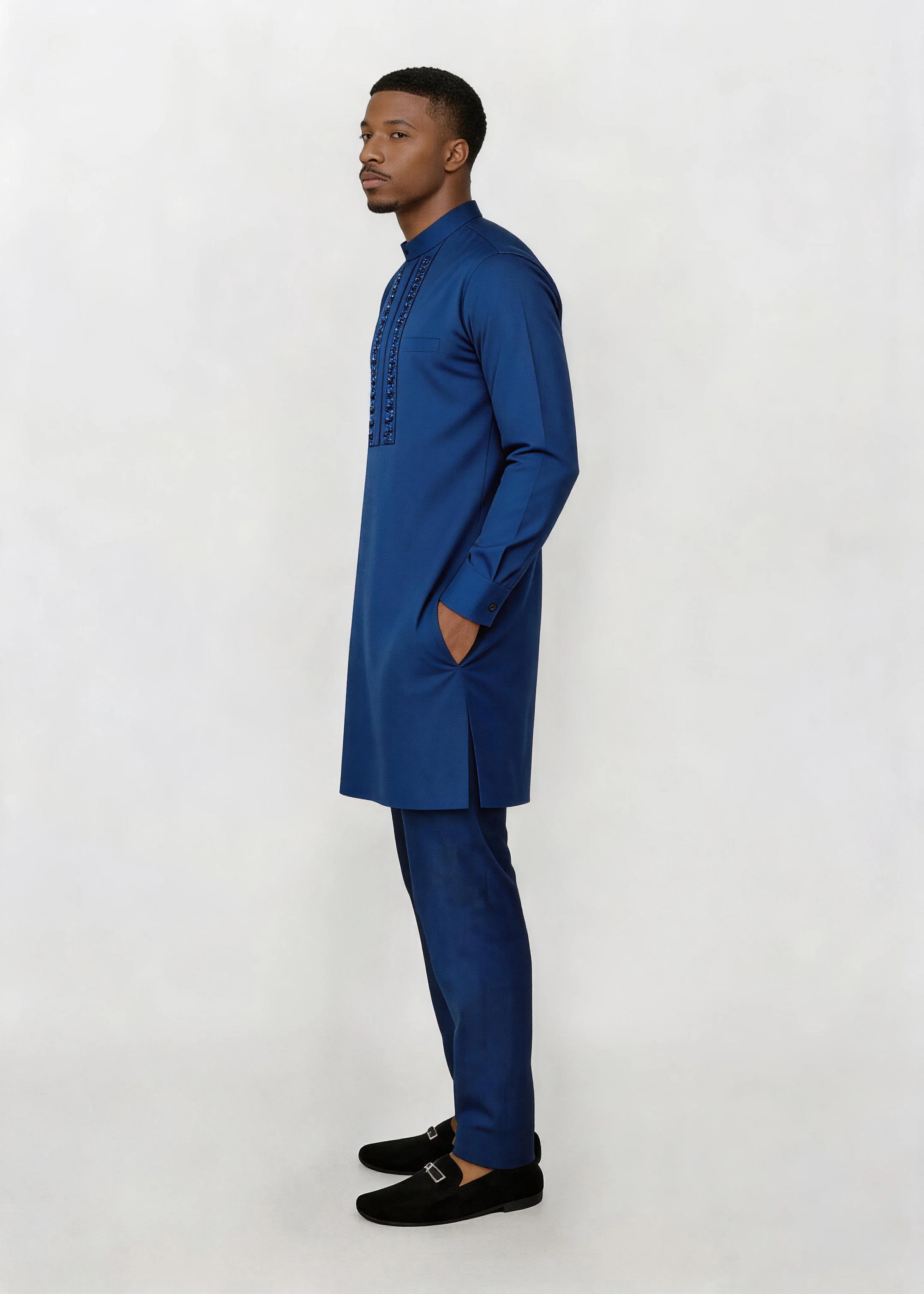 Men African 2‑Piece Outfit Royal Blue Mandarin Collar Sequins Embroidery Long Sleeve Tunic Top Pants Set Wedding Party Tradition