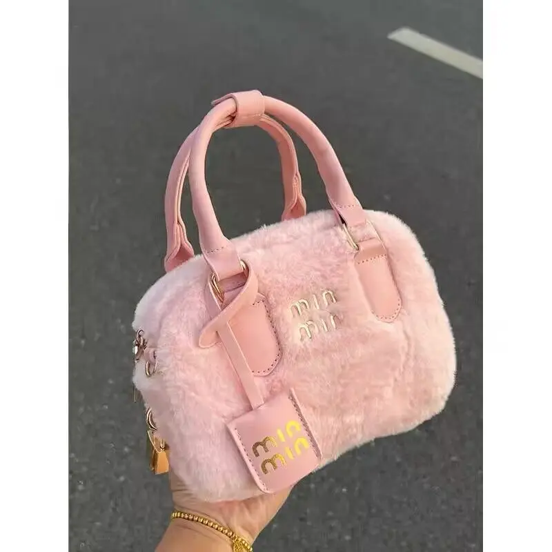 2024 Autumn and Winter High Fashion Hair Bag Female Cute Plush Portable Boston Bag Crossbody Shoulder Bag