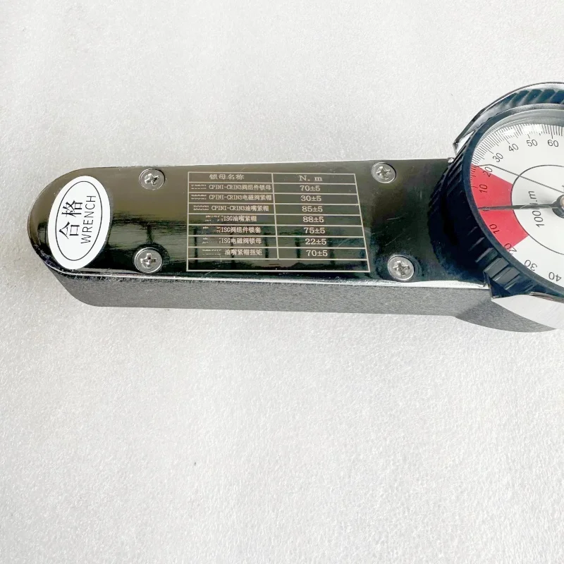 

Dial Type Torque Wrench Spanner 1/2'' Drive 0-100NM Range Self-contained Torque Parameter Tabl Injector Repair Tool