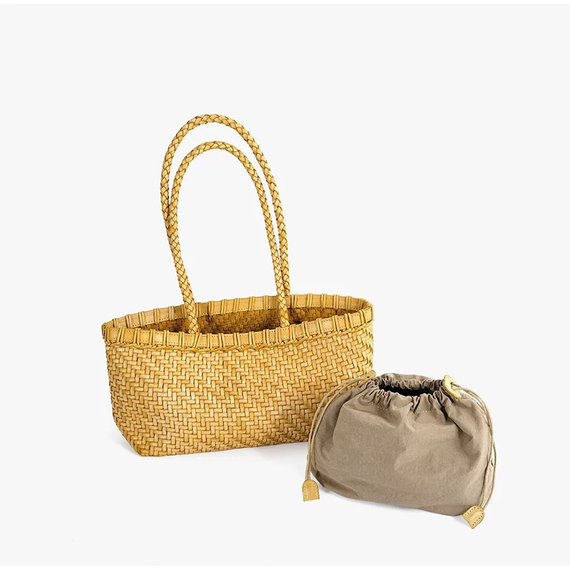Koreanisches Nischendesign: Geflochtener Marktkorb als Schultertasche, vielseitige Damenhandtasche mit Canvas-Innentasche, Sommer-Strohtasche – Detail 10