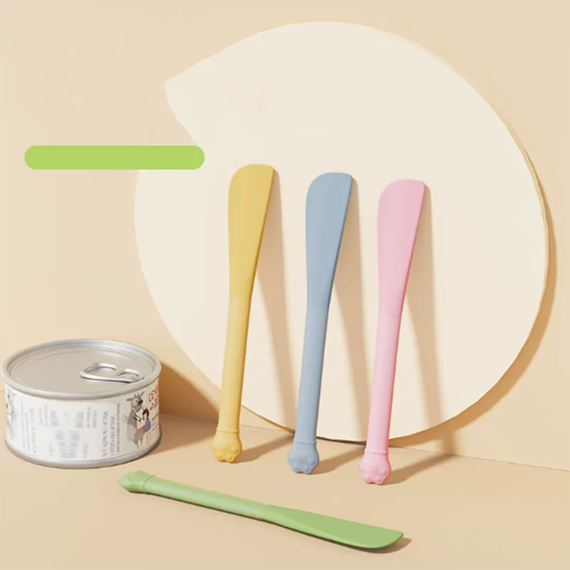 New popular multi-purpose pet feeding spoon with can opener seal cover, long handle, used for canned food for dogs and cats
