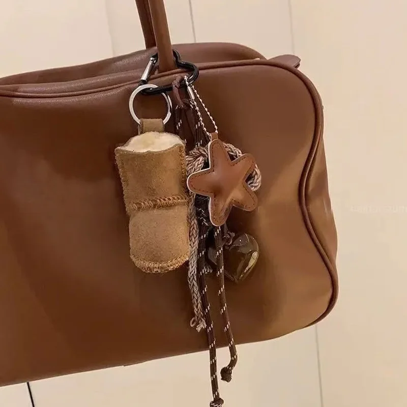 لطيف أحذية الثلوج الهاتف قلادة سلسلة الملحقات الأحذية الجمالية شكل قلب حقيبة الديكور المفاتيح هدية