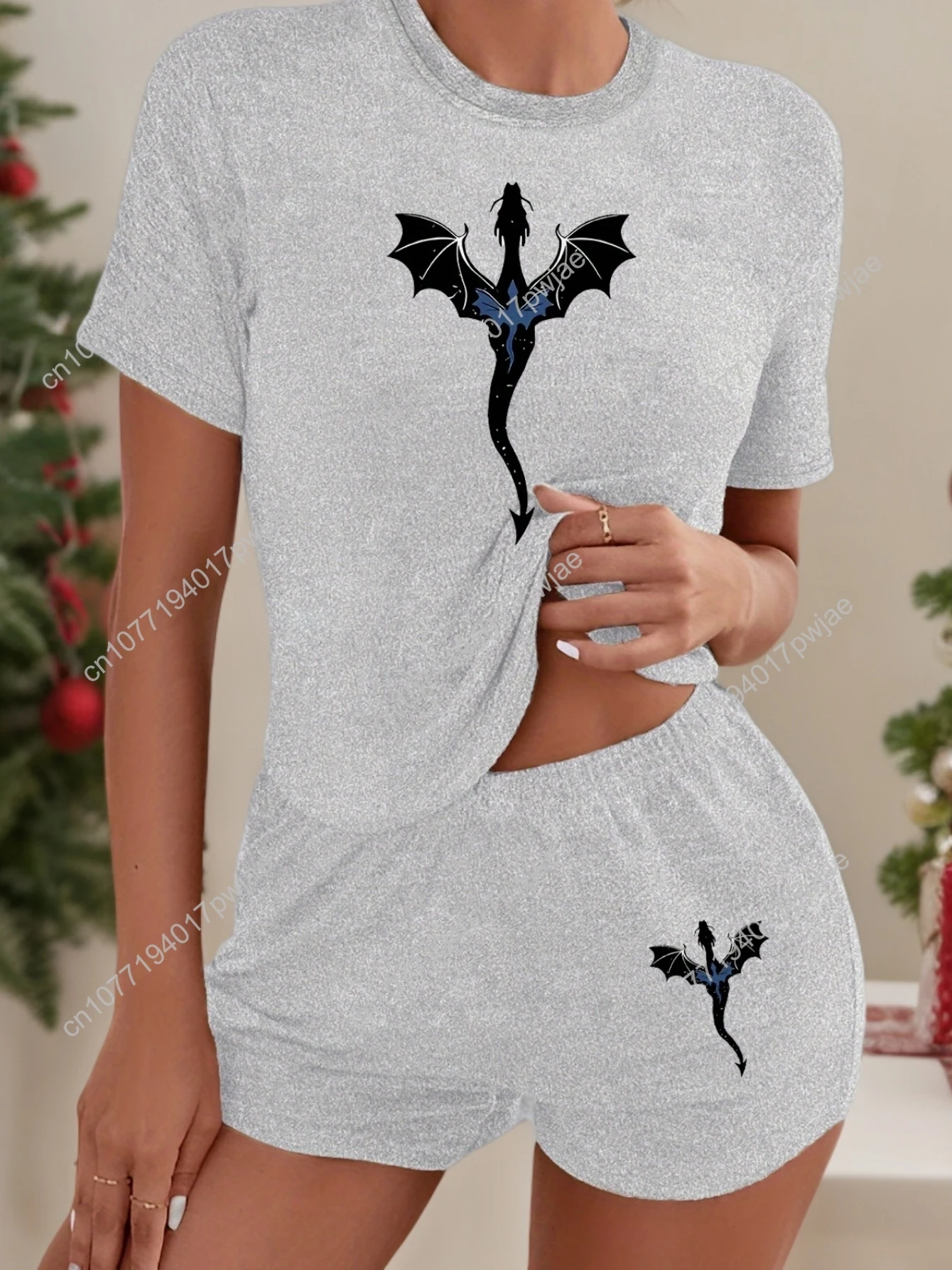 

[Dragon Set] Two-Piece Set | Women's Dragon Graphic Print Short Sleeve T-Shirt & Shorts, Light Gray Polyester, Casual Comfort Fi