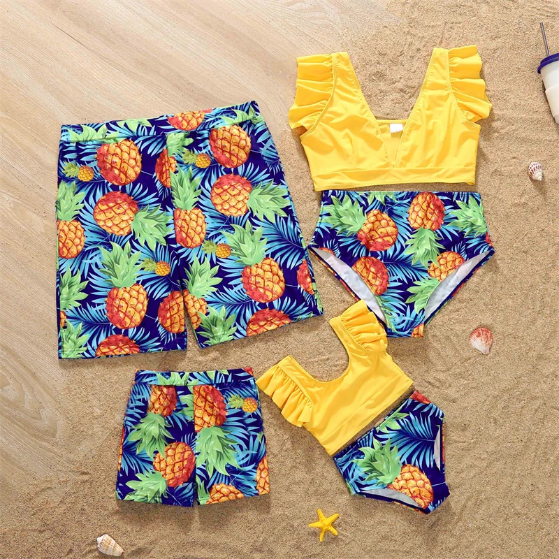 

2026 Pineapples Family Matching Swimsuits Two Piece Mother Daughter Swimwear Daddy Mommy and Me Clothes Father Son Swim Shorts