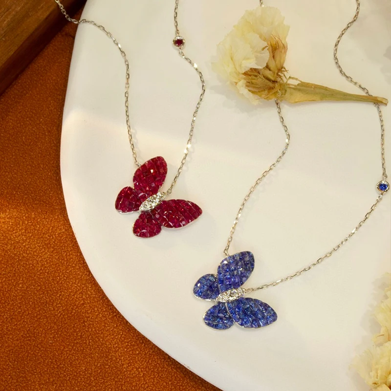 Aazuo Luxurydesign 18K White Gold Natural Ruby Blue Sapphire Buterfly Pendent With Chain Necklace gifted for Women Au750 18 Inch - view 2