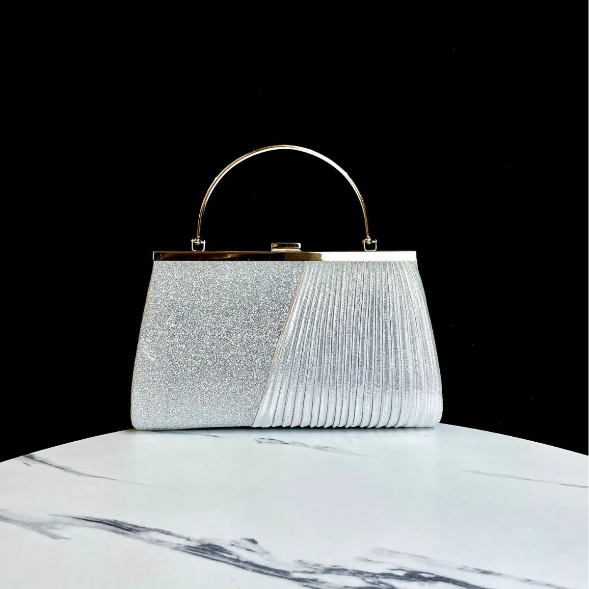 

New Glittering Diamond Embellished Small Square Evening Bag Women’s Party Handbag Crossbody Inlaid Luxury Purse Fashion Tote