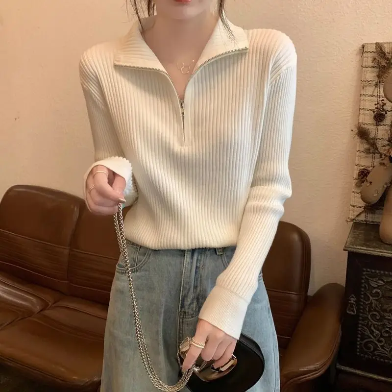 New Style Lapel Long Sleeved Base Knitted Sweater Top with a Stylish French High-end Feel Zippered Sweater for Women's Inner