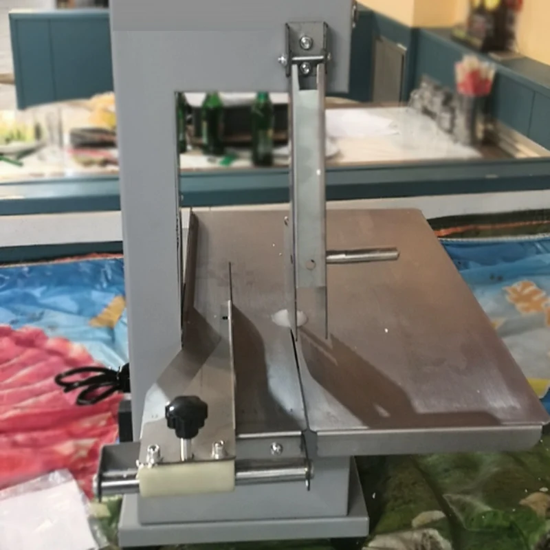 110V 220V Bone Sawing Machine Commercial Fish Cow Steak Frozen Meat Cut Ter Table Electric Band Saw Bone Meat Cutting Machine