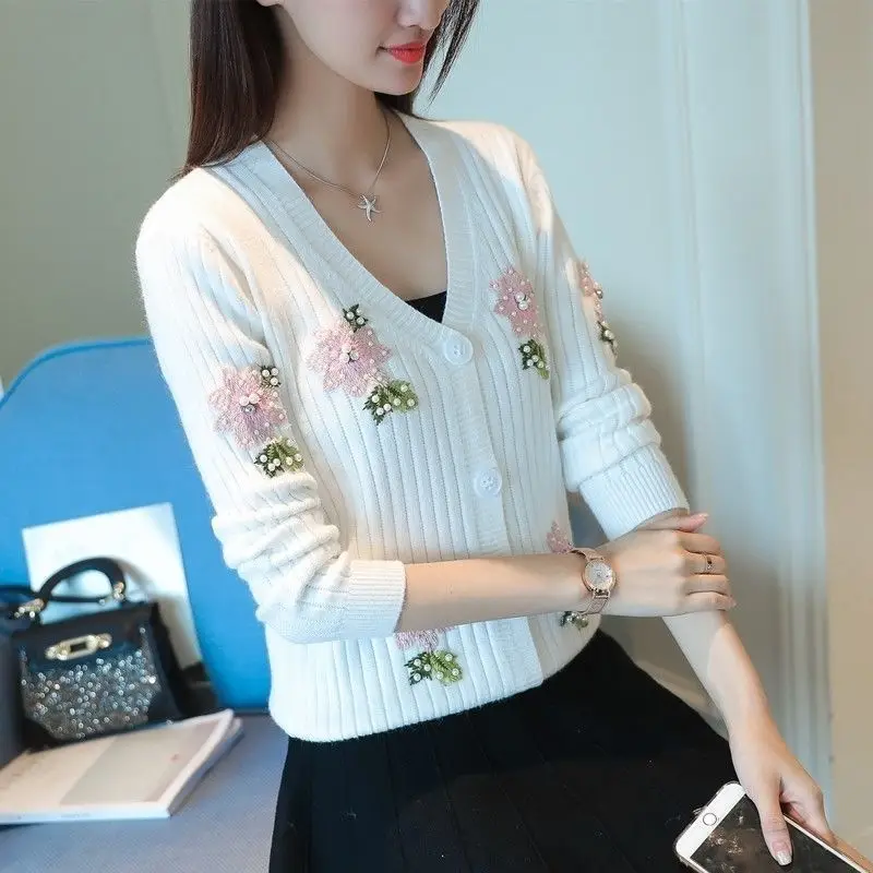 Spring Autumn Women\'s Embroidered Beaded Flowers Cardigan Knitwear